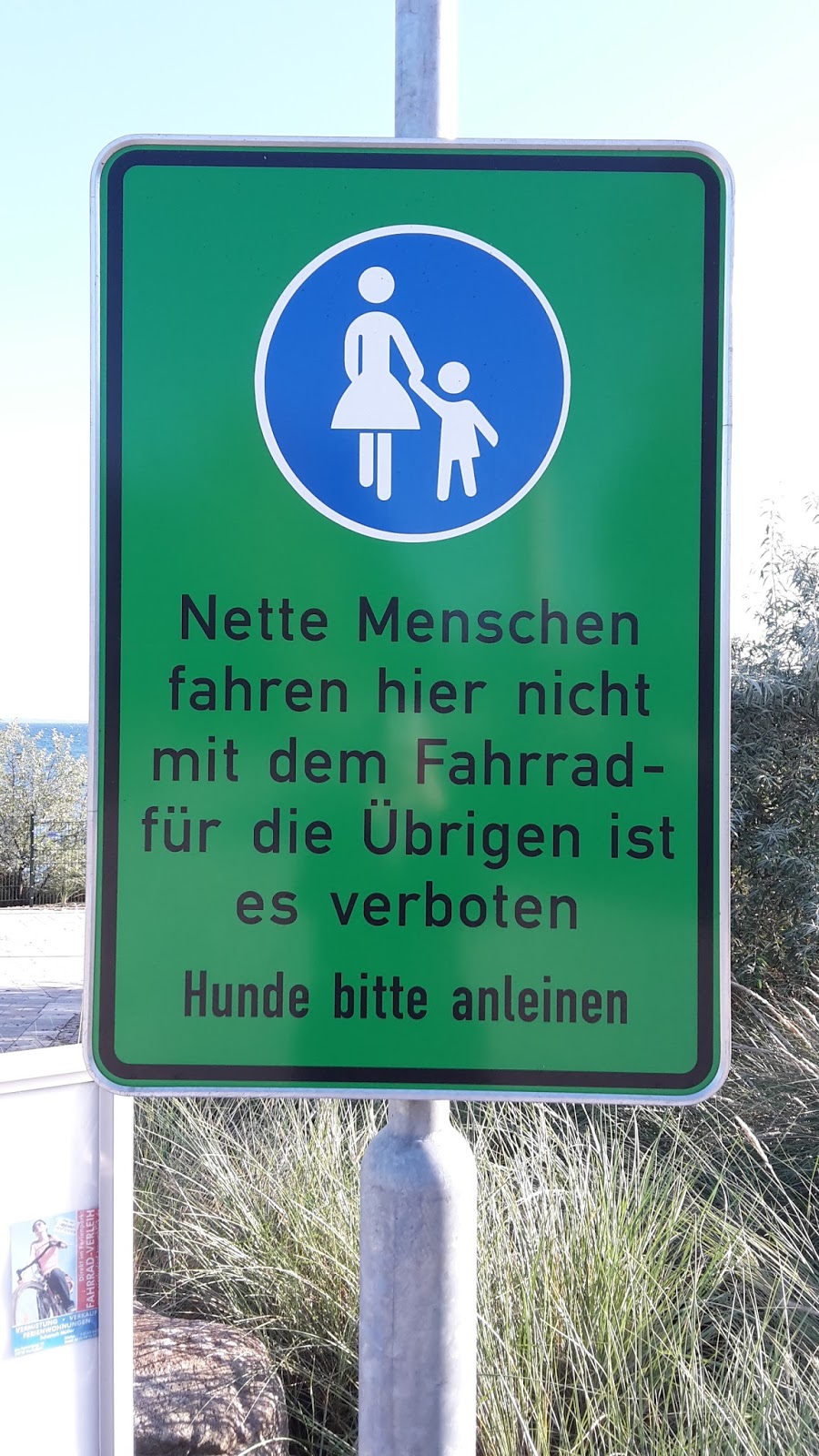 www.aroundmylittleworld.blogspot.de