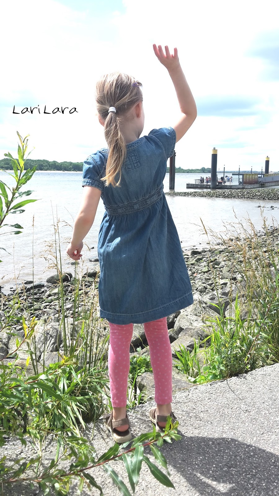 www.larilara.de